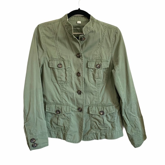 Banana Republic Jackets & Blazers - Banana Republic Utility Jacket